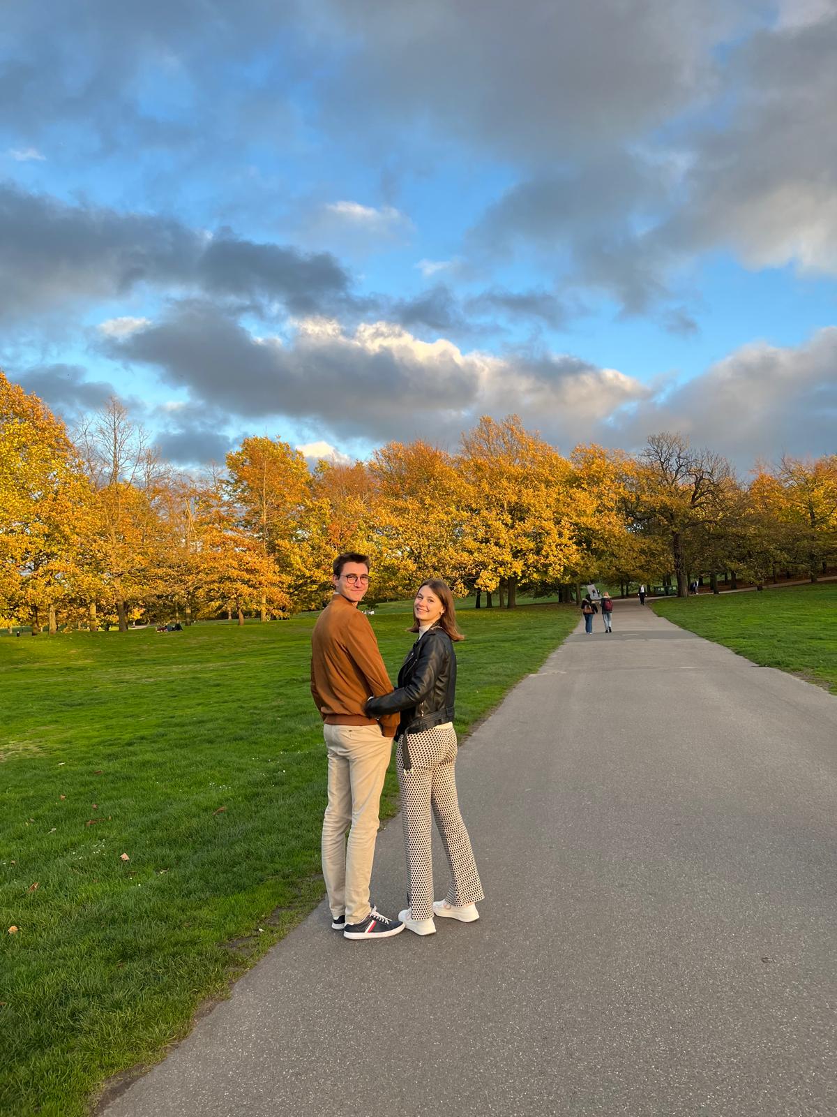 L'automne, la longue allée, et nous.